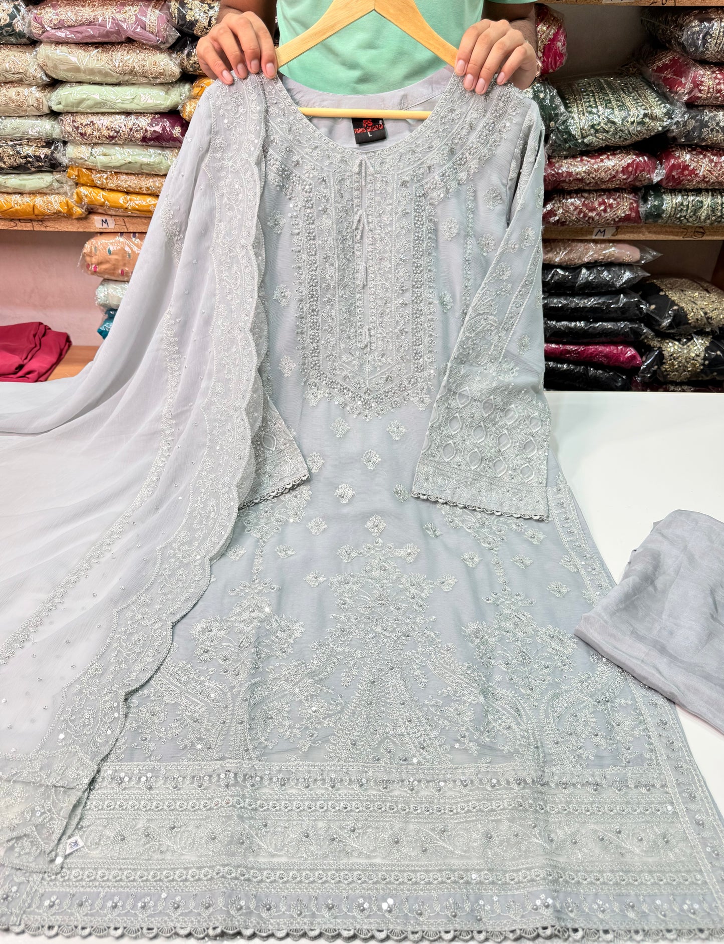 Chiffon Shirt With Chiffon Dupatta.