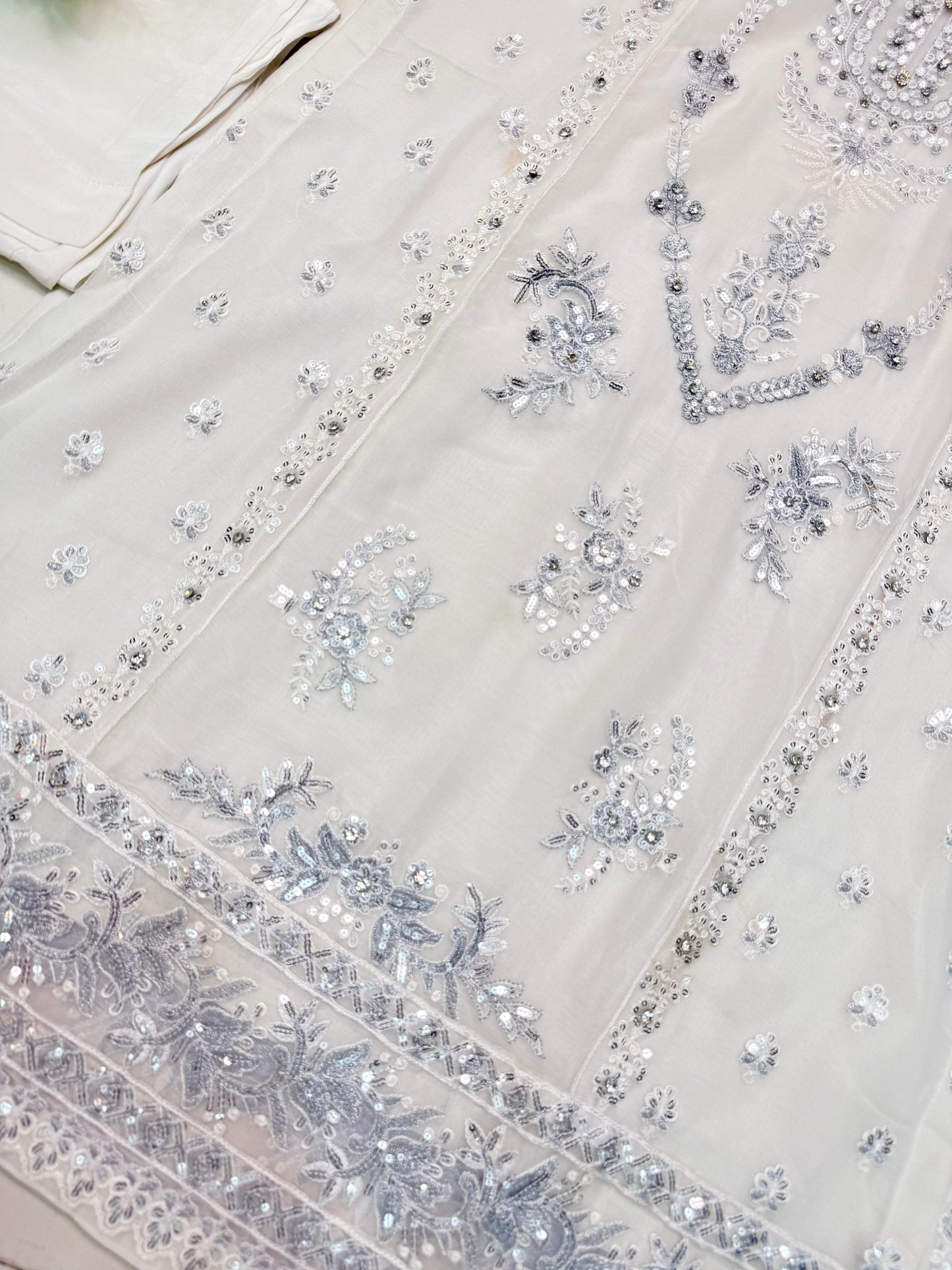 CHIFFON FABRIC Beautiful Embroidered Shirt With Dupatta 2025
