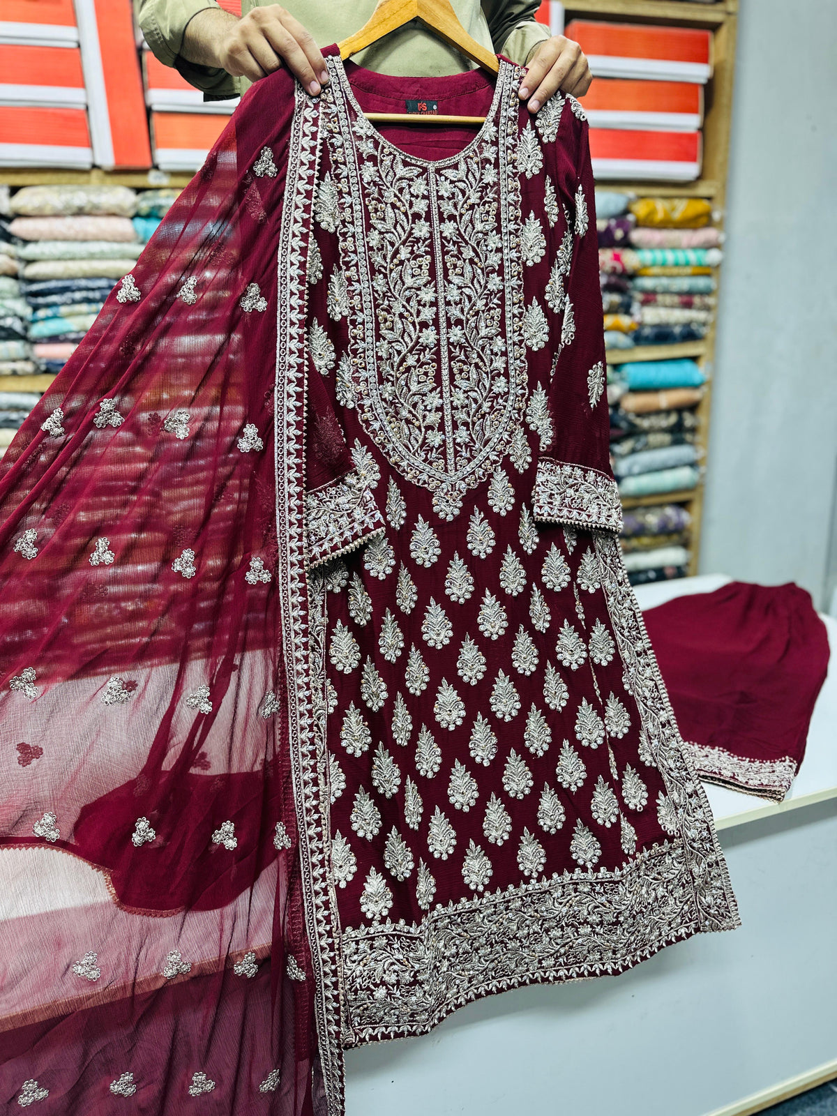 PB1738 Maroon