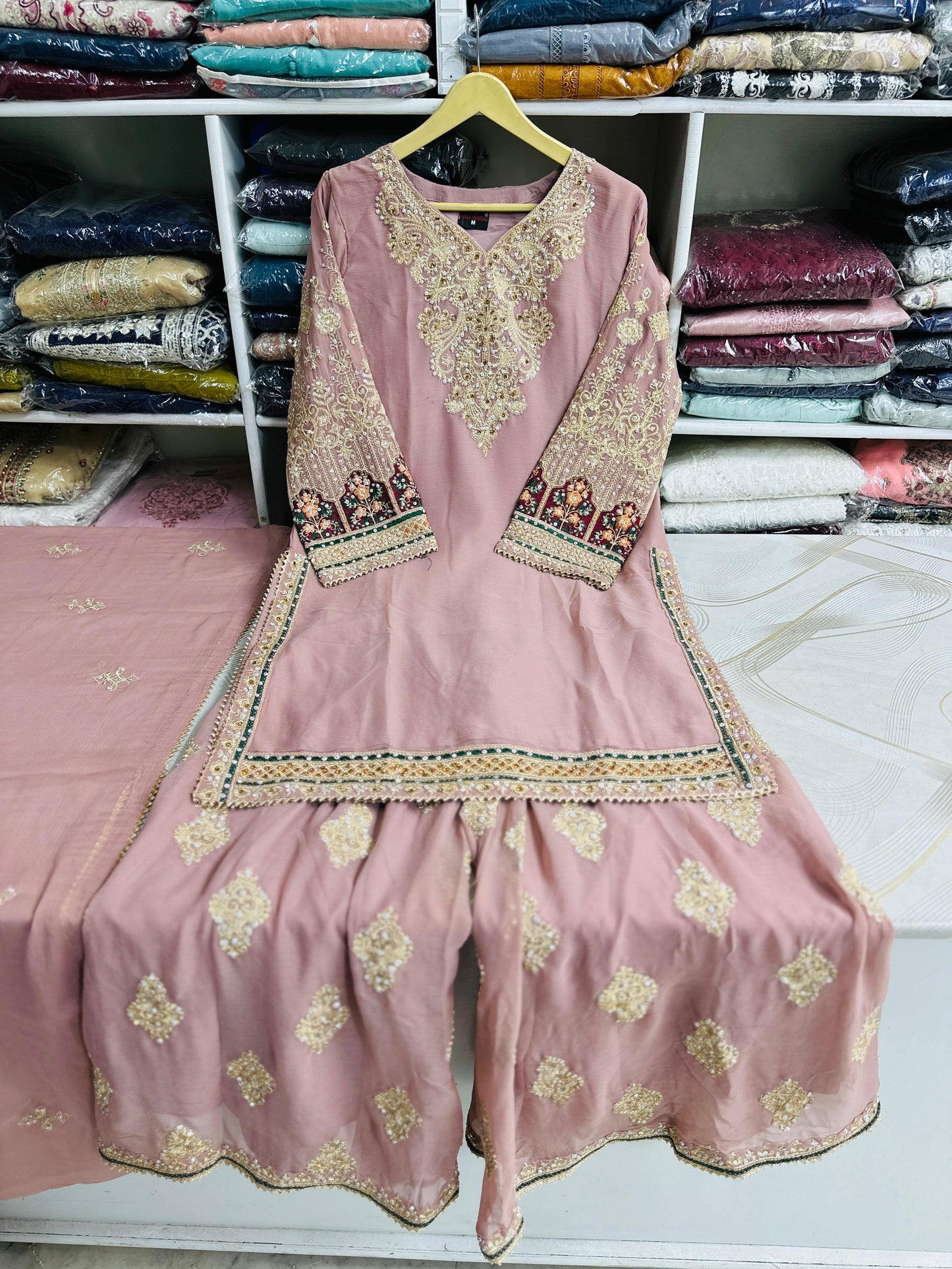 PB8592 Peach