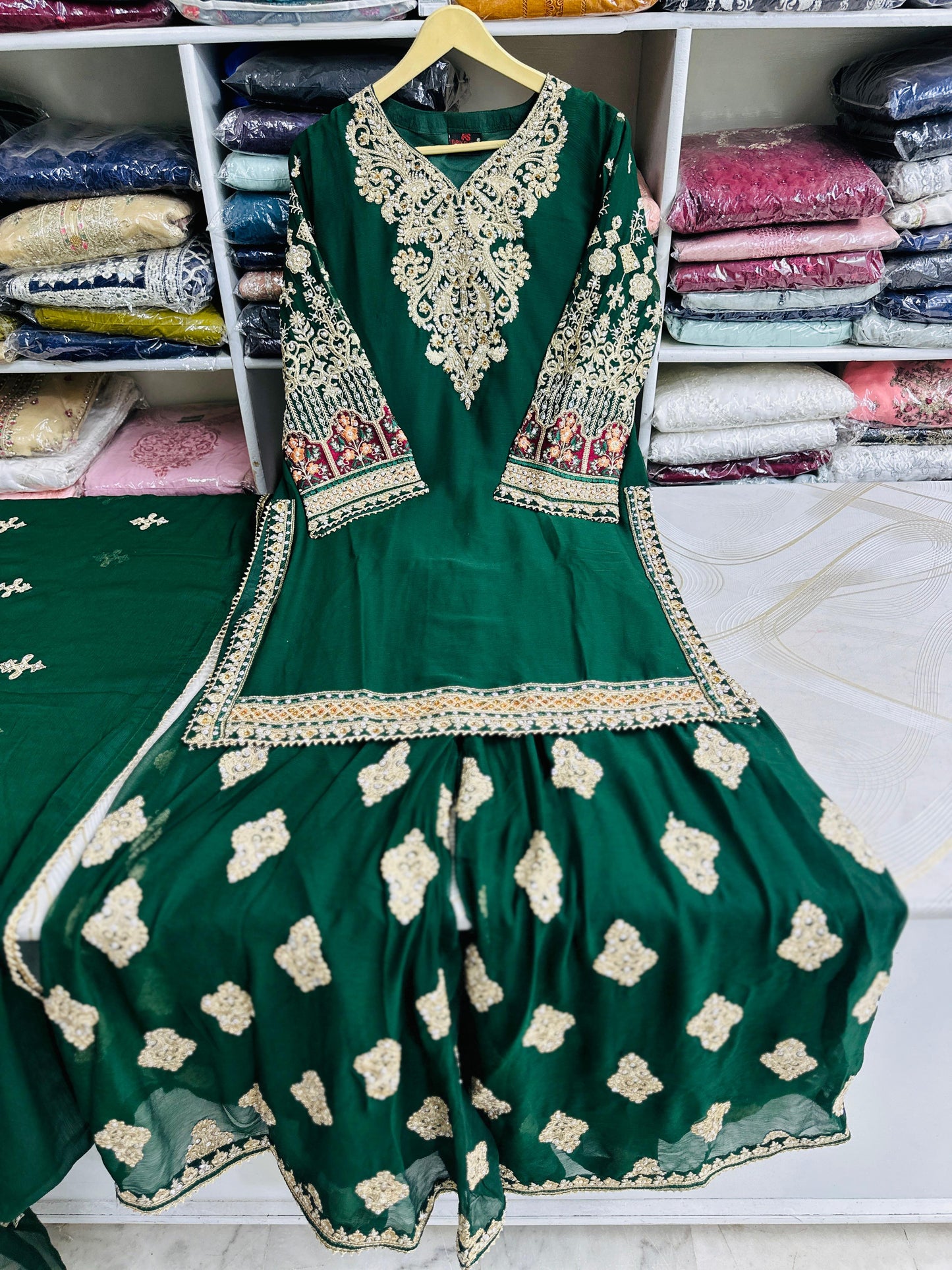 PB8592 Green