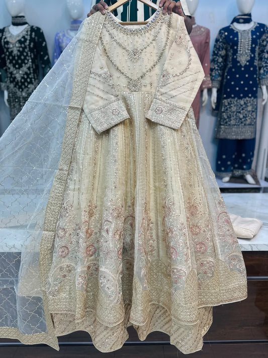 PB 6392 Off White