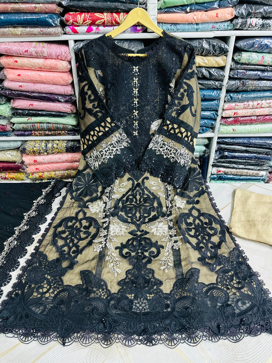 B1820 Maria B Black