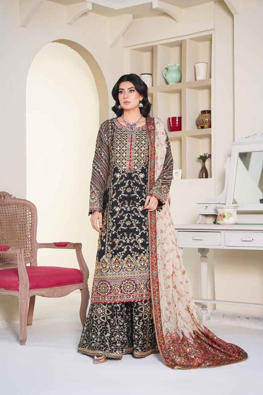 Ebon Charm – A Tale of Timeless Elegance