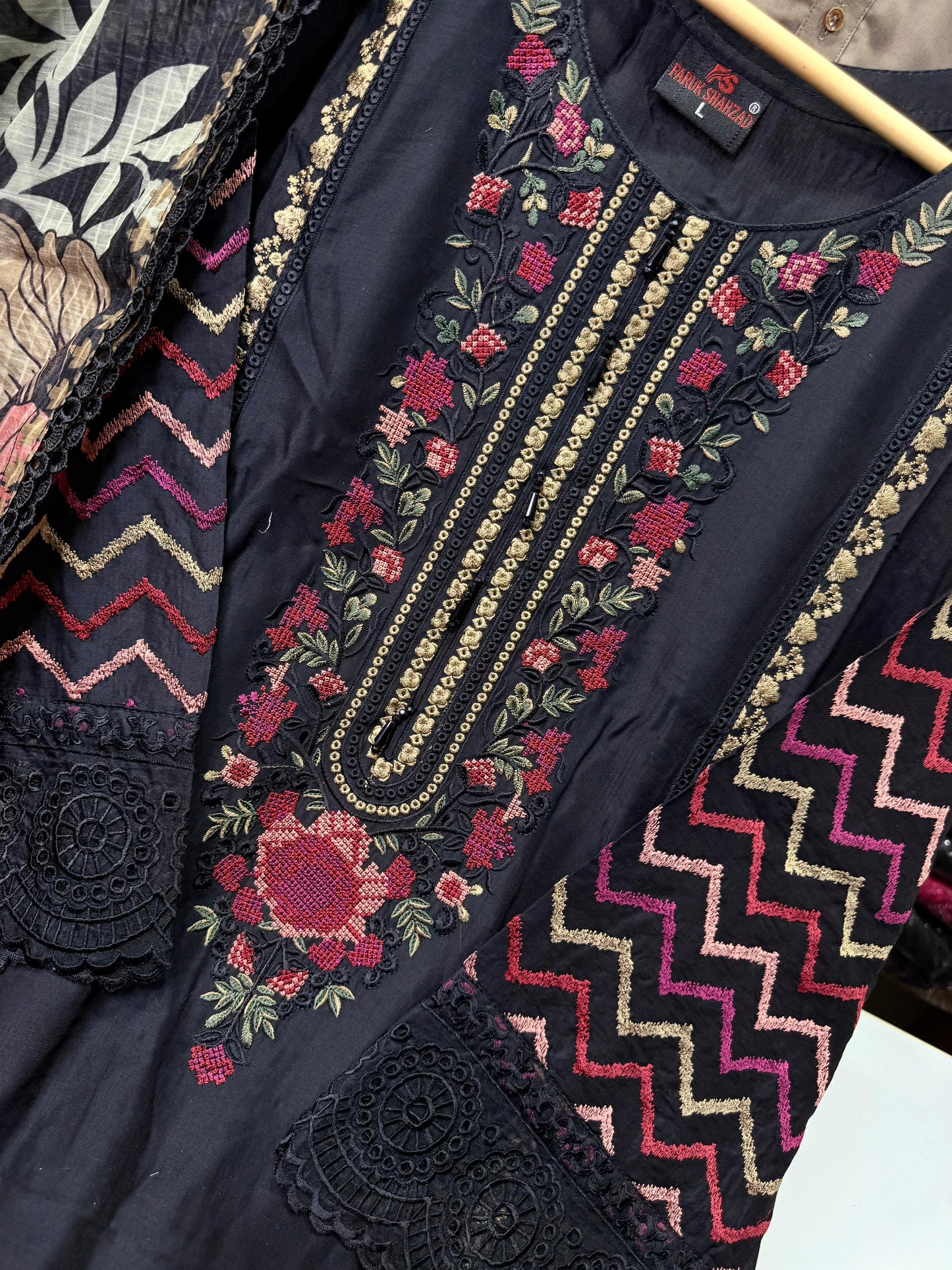 ASIM JOFA. Inspired Dress With Beautiful Short & Embroided Dupatta 2025