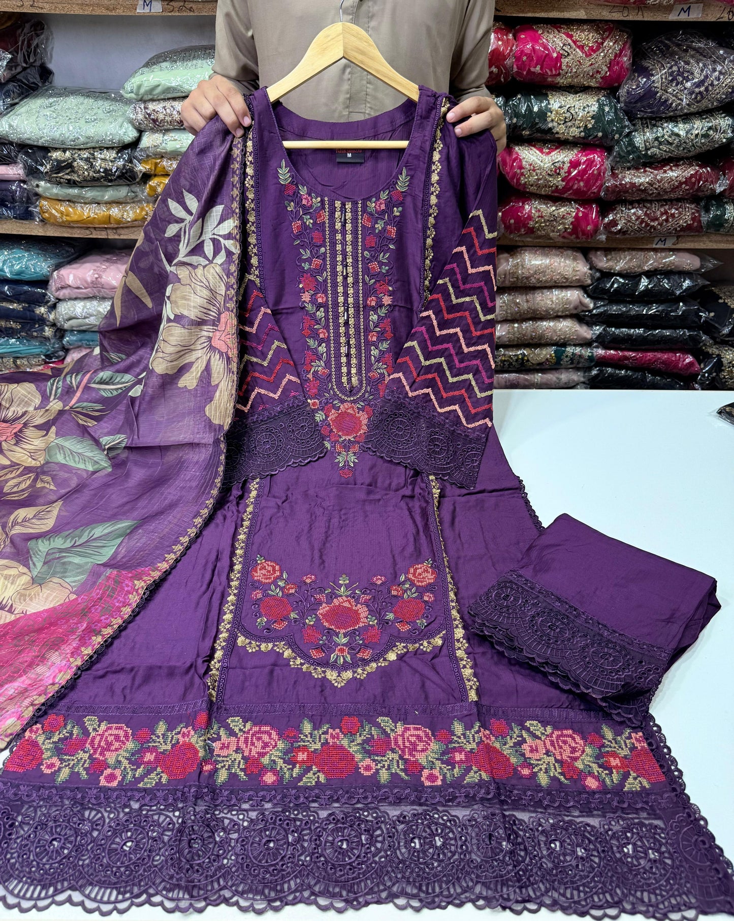 ASIM JOFA. Inspired Dress With Beautiful Short & Embroided Dupatta 2025