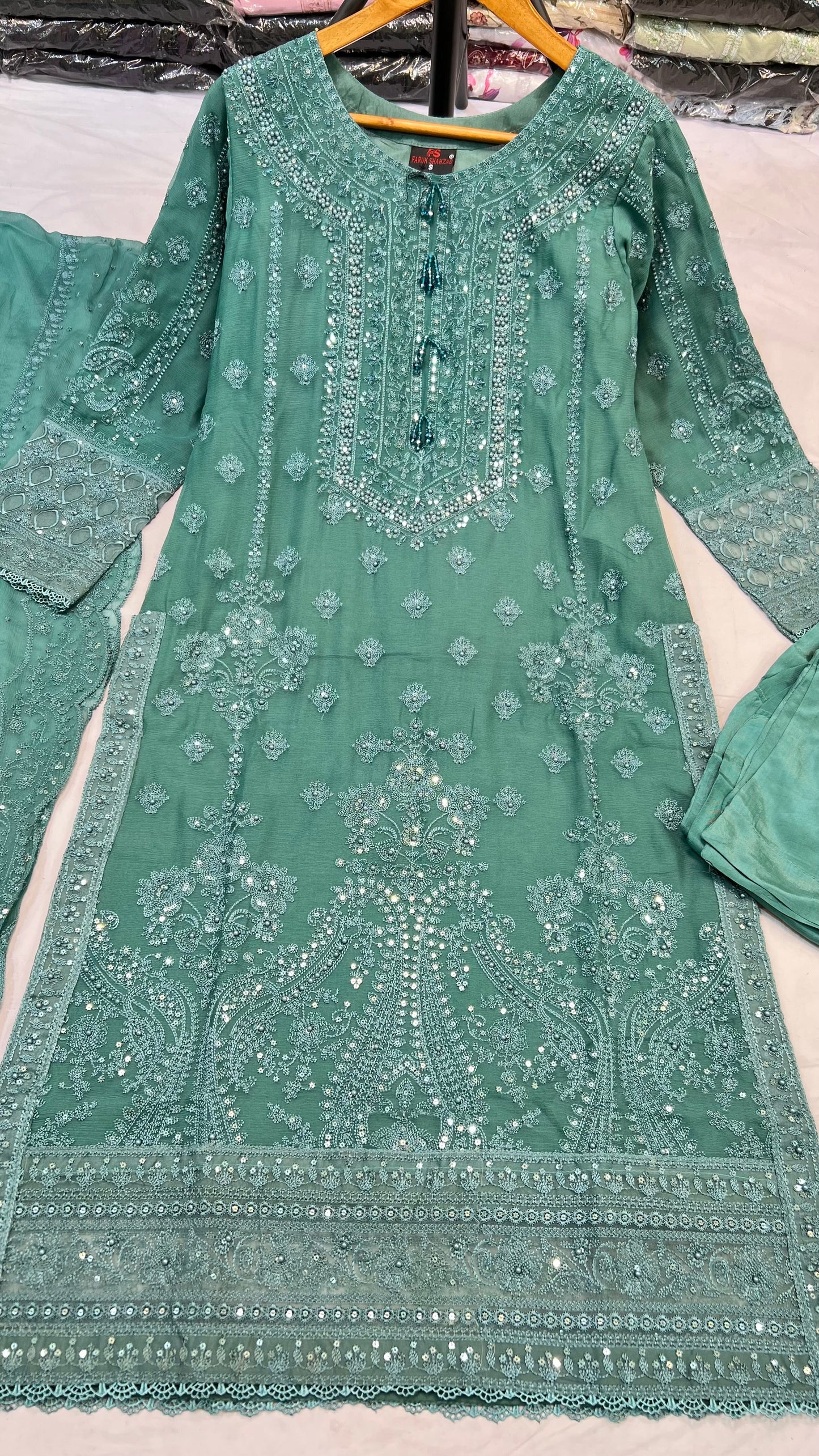 ✨ Luxury Embroidered Chiffon 3-Piece Suit ✨