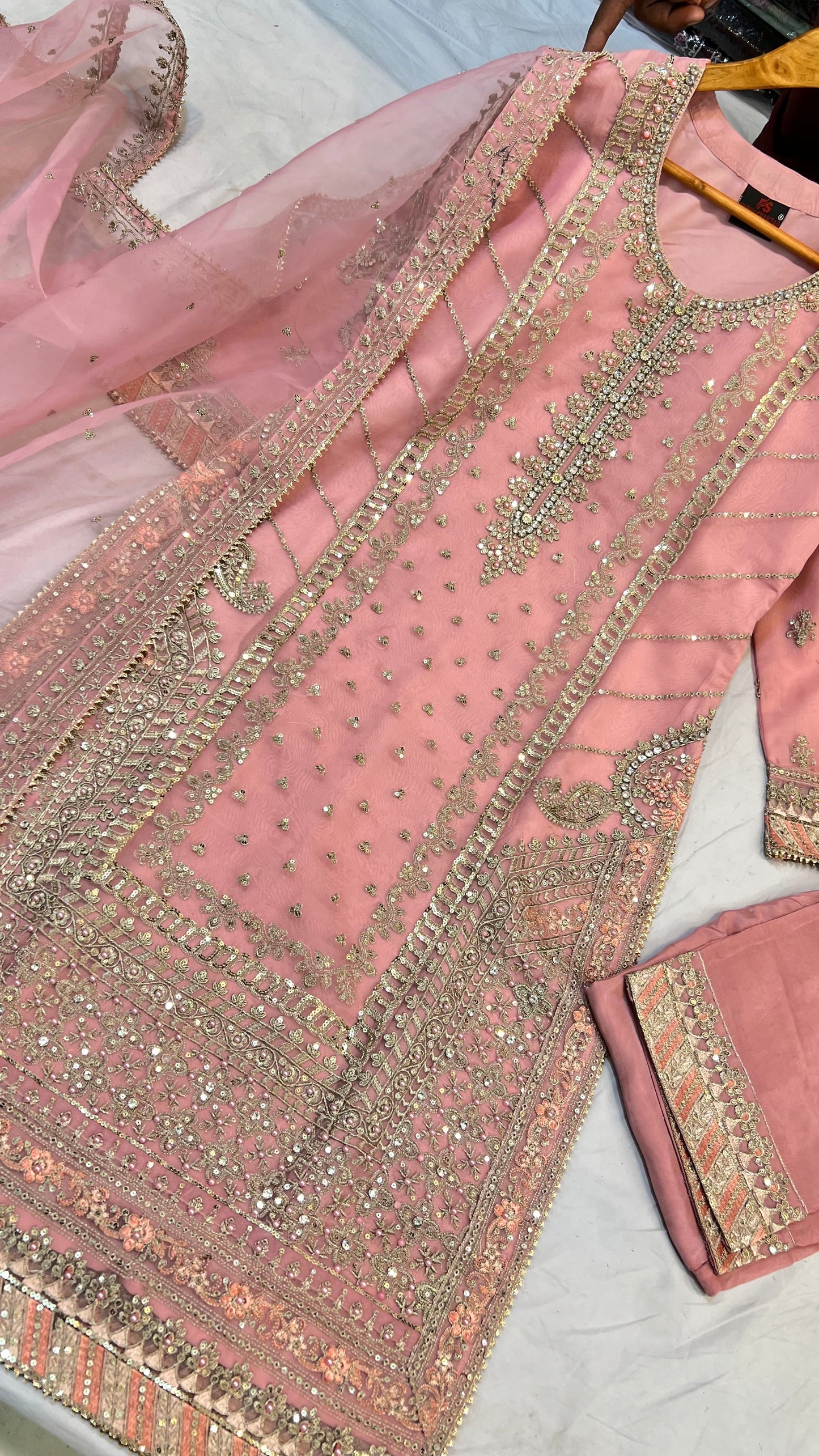 New Arrival Organza Fabric Elegent Artical For Wedding