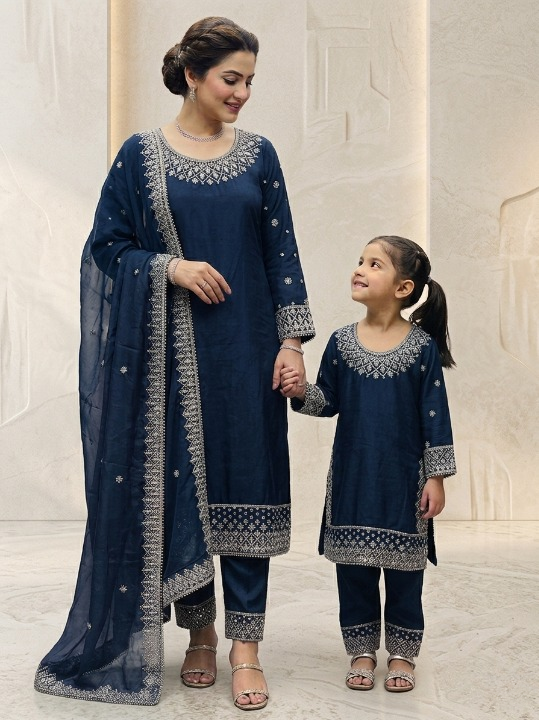 SG2402 Rao Silk Black Mother Daughter