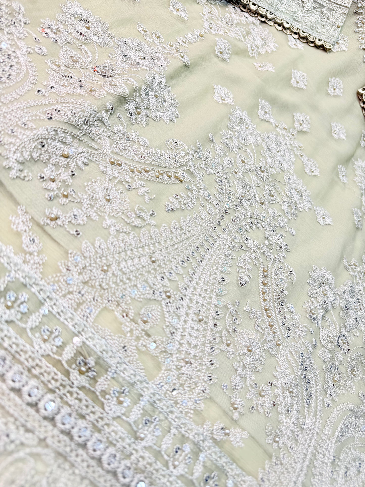 Chiffon Shirt With Chiffon Dupatta.