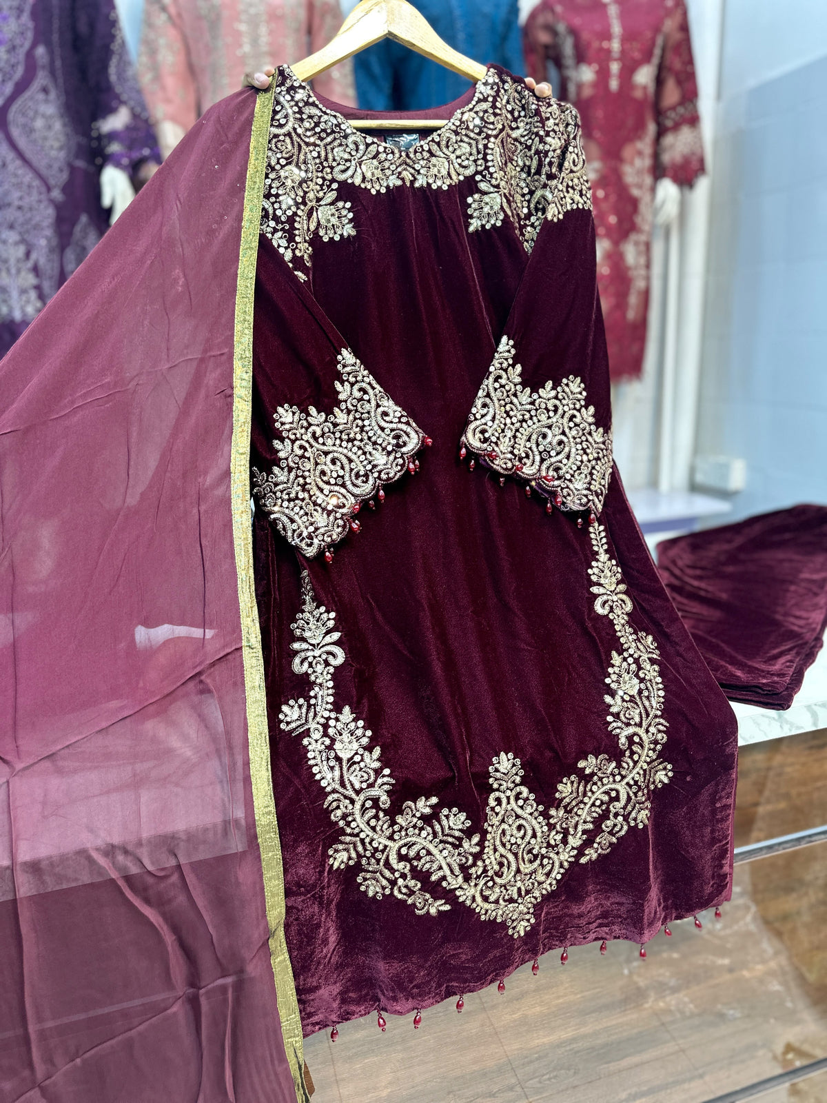 PB 560 MAROON