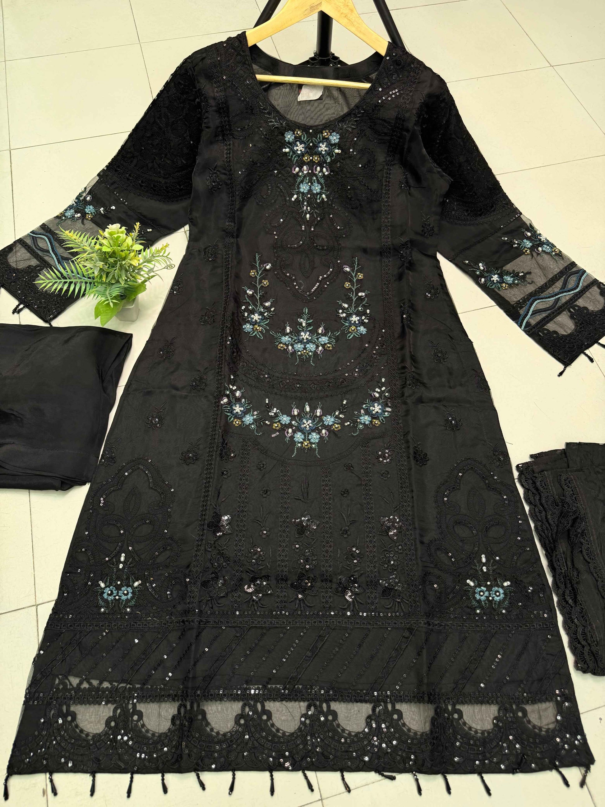 ORGANZA FABRIC Beautiful Embroidered Dress With Dupatta Collection 2025