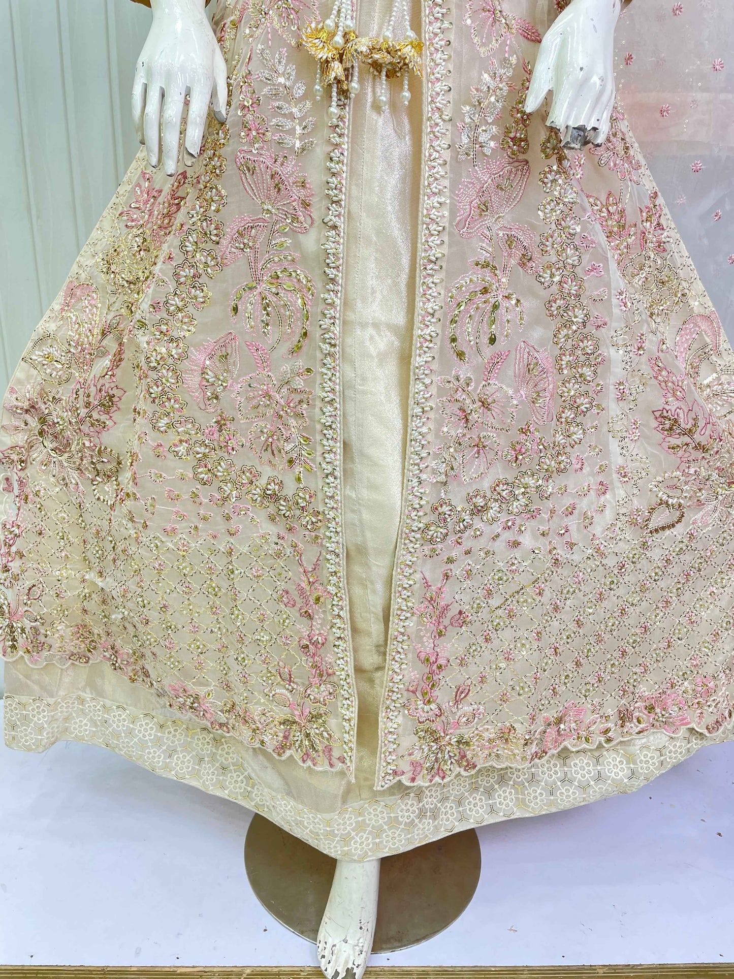 ORGANZA FABRIC 3-PCS Beautiful Heavy Embroided Maxi Dress 2025