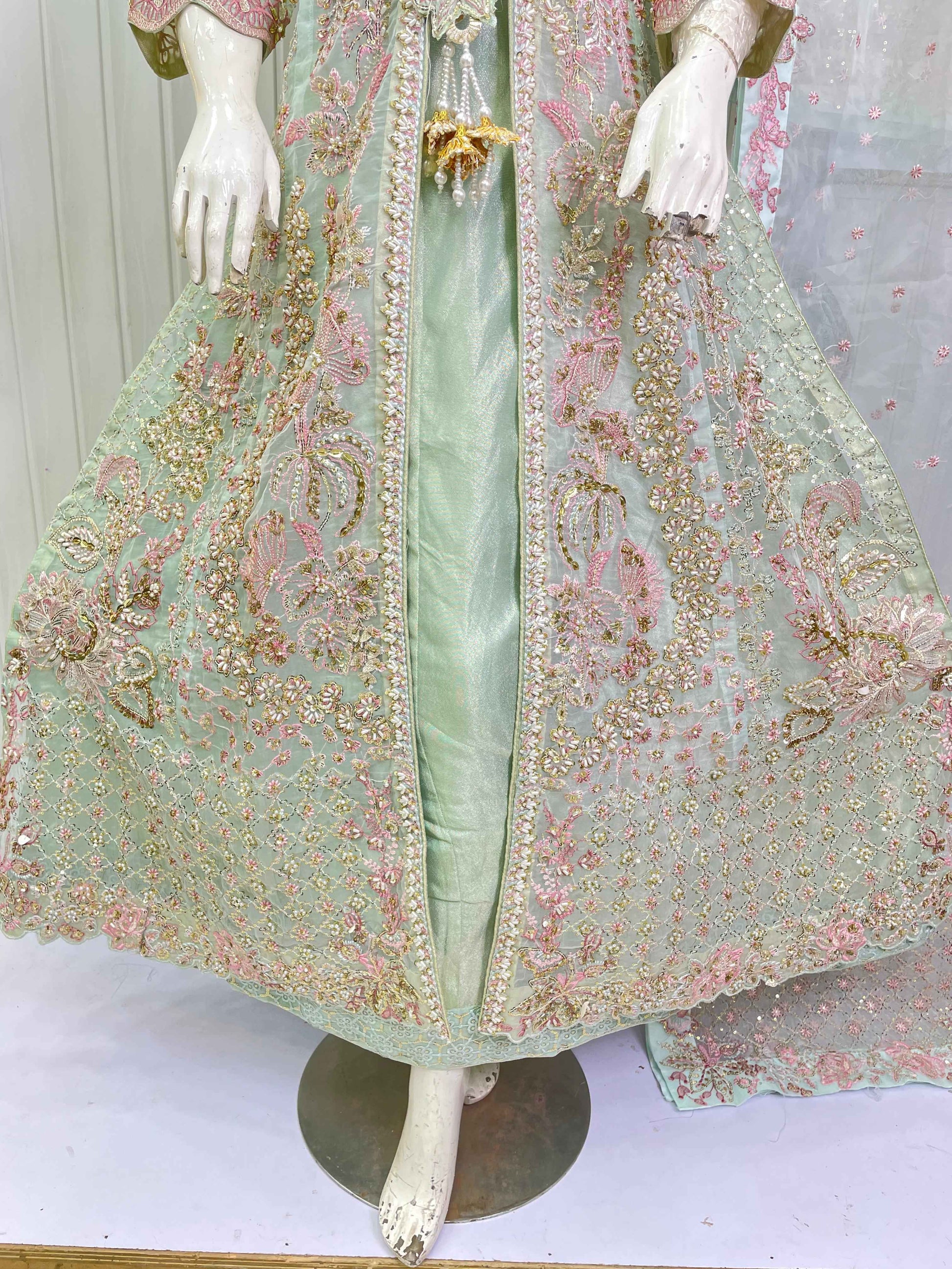 ORGANZA FABRIC 3-PCS Beautiful Heavy Embroided Maxi Dress 2025