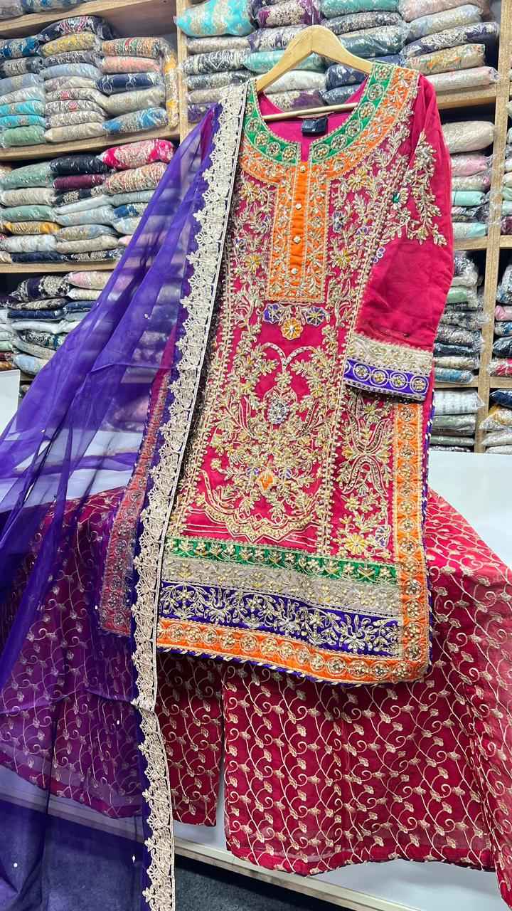 Mehndi Outfit – Organza Hand-Made Work with Tassel Embellishment ✨