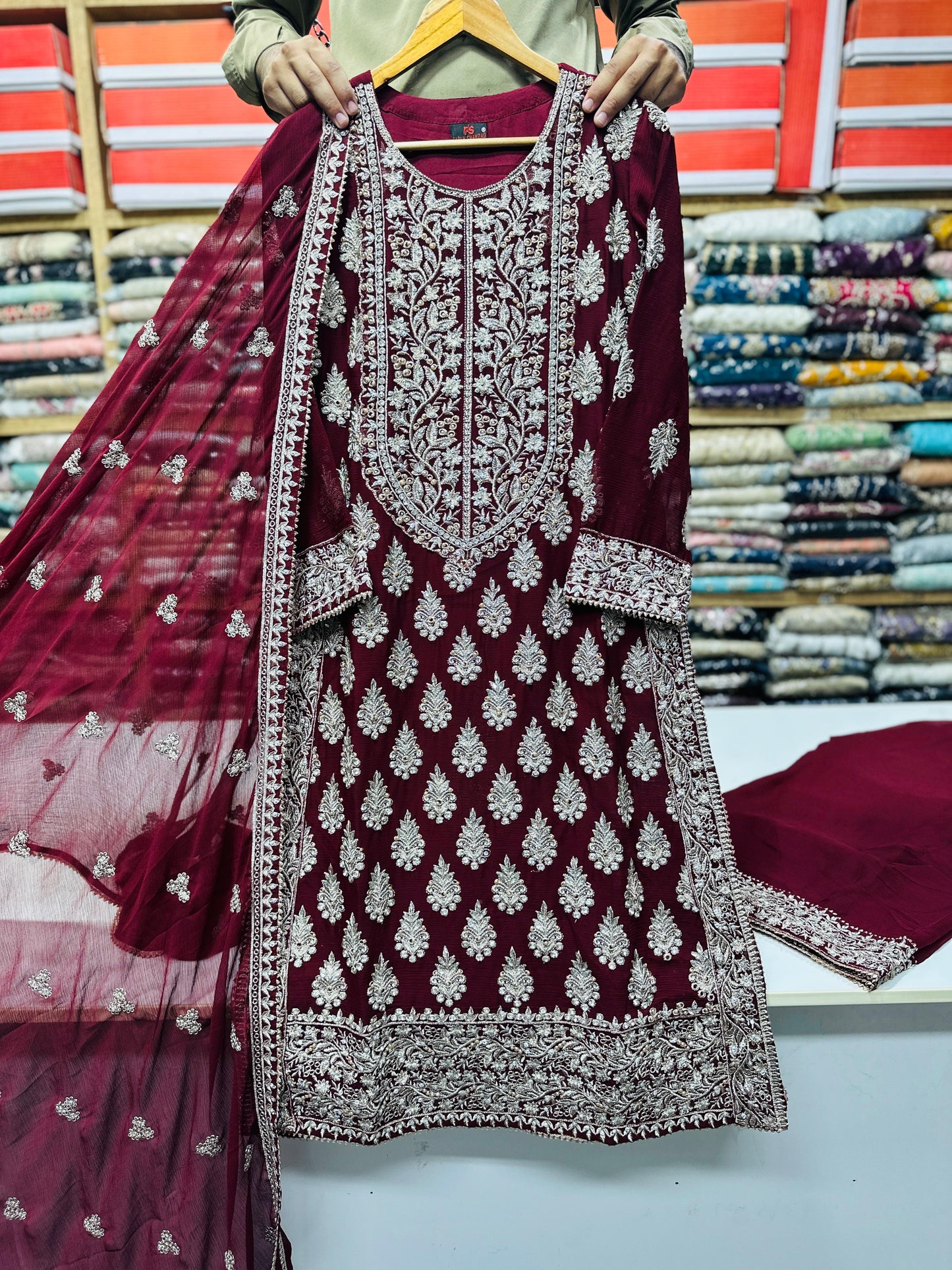 PB1738 Maroon