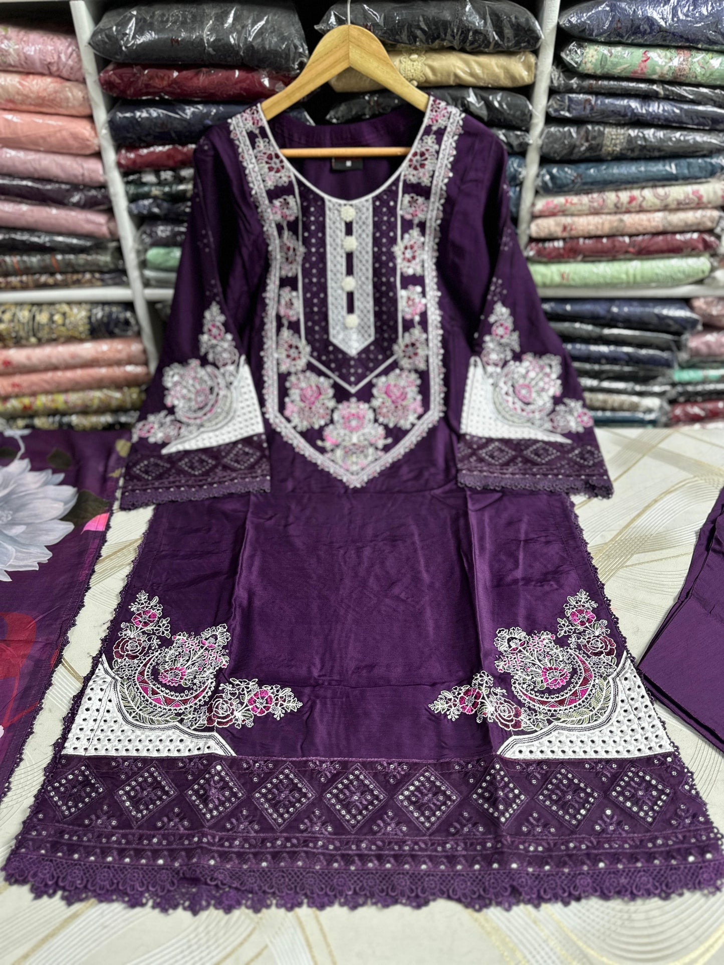 SG2637 Viscose Purple