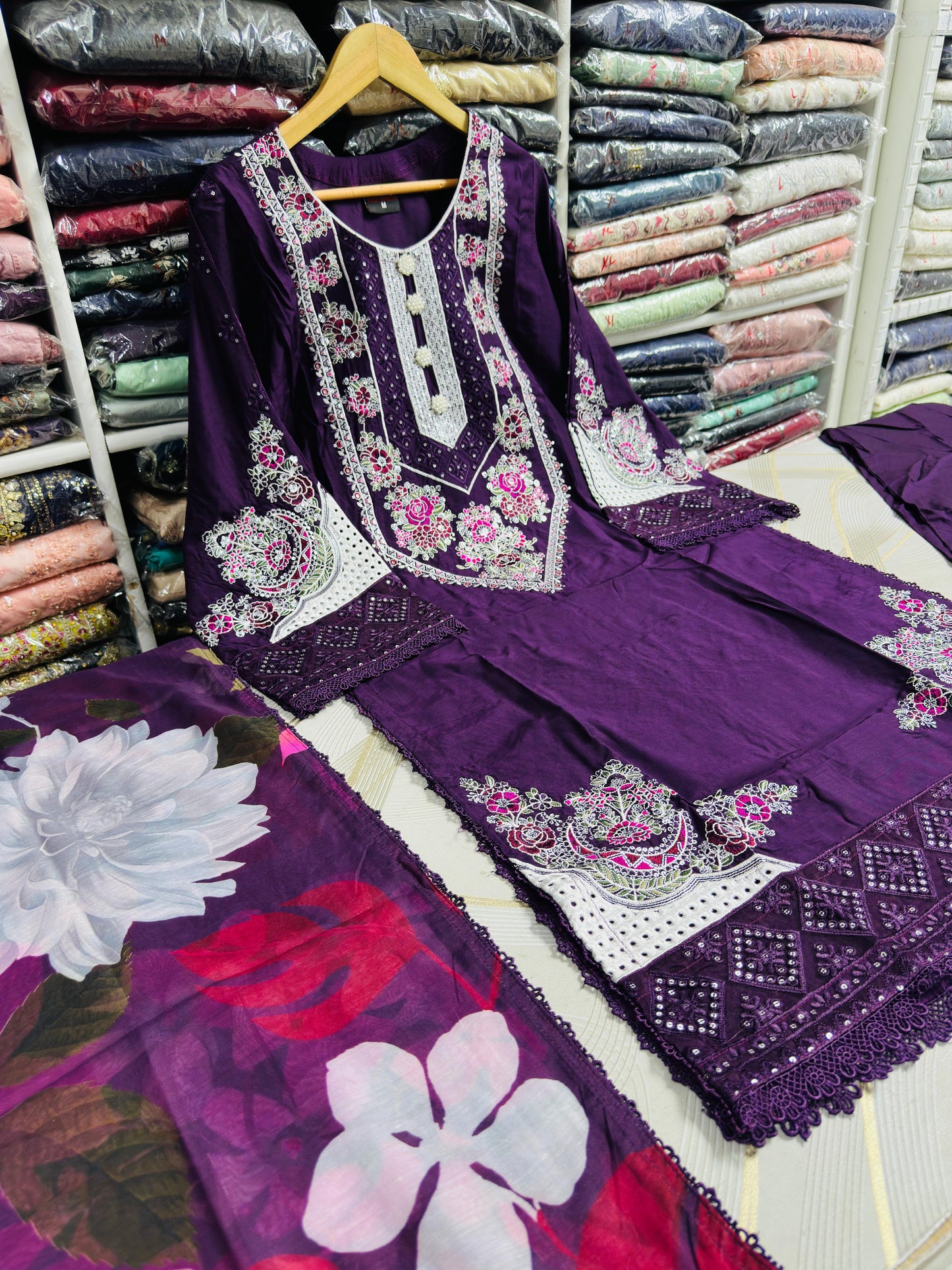 SG2637 Viscose Purple