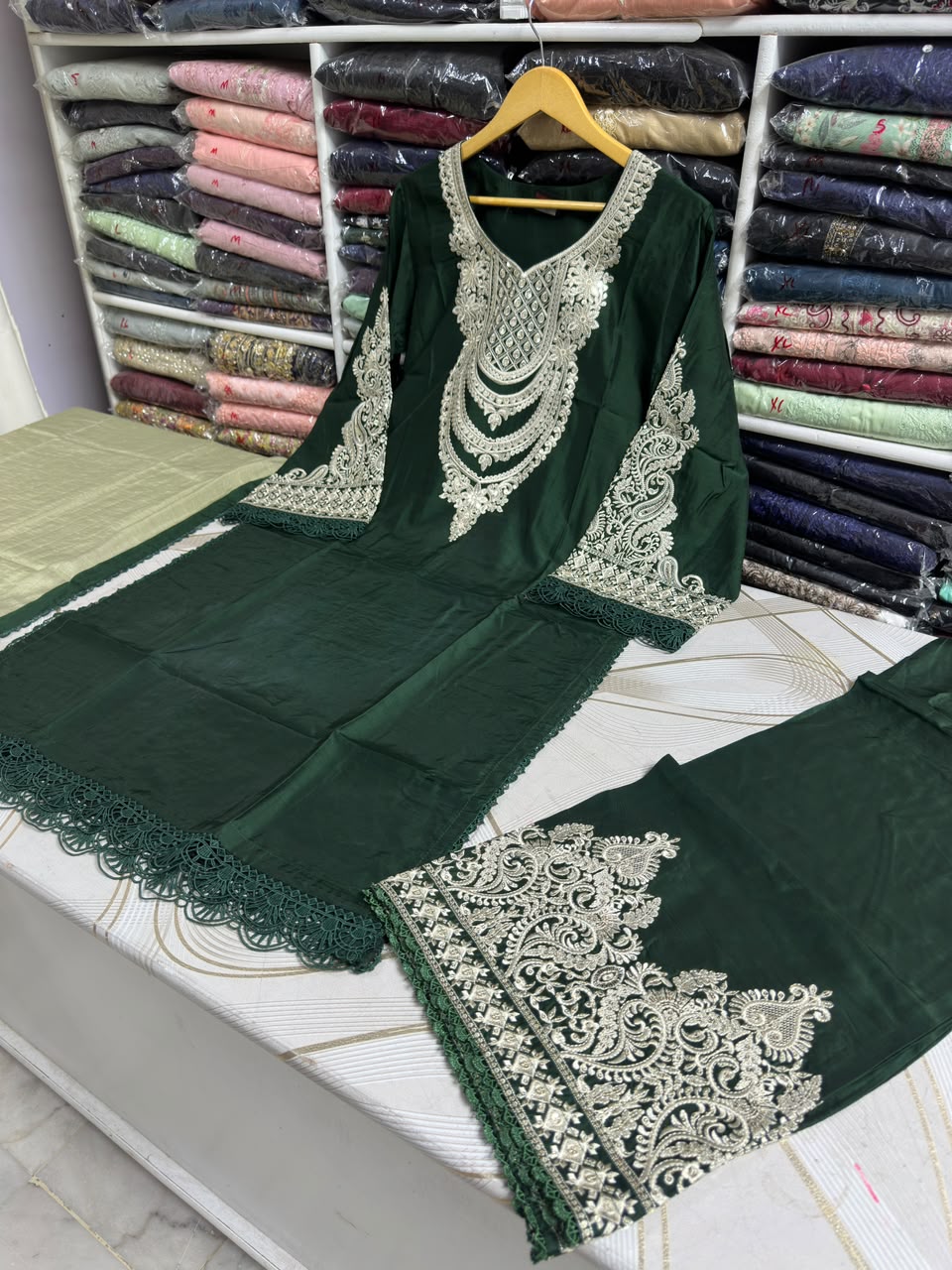 PB6393 Green
