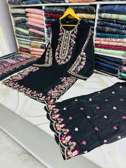 PB6482 Black