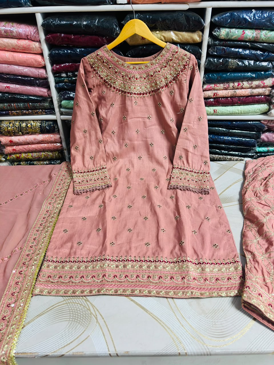 SG2527 Peach