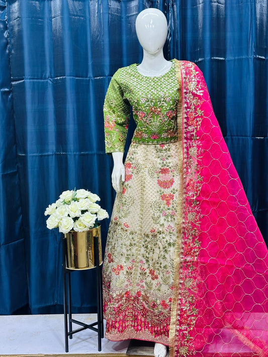 FG152 Lehnga Green White