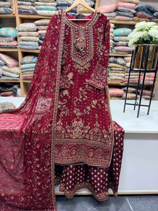 Chiffon Dress – Heavy Embroidered Elegant Wear ✨