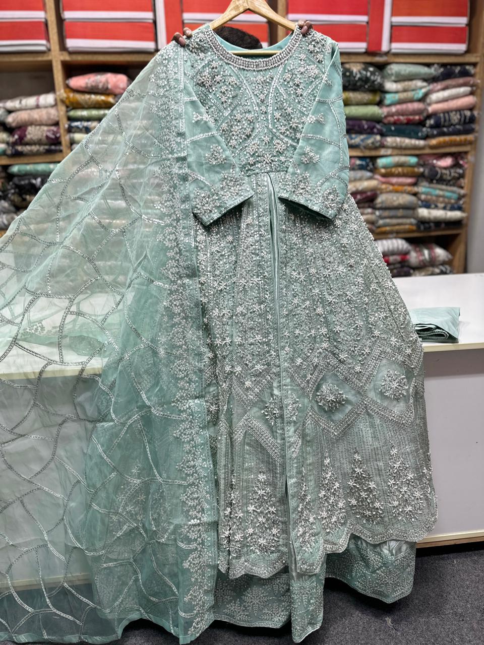 FG126 Maxi Mint