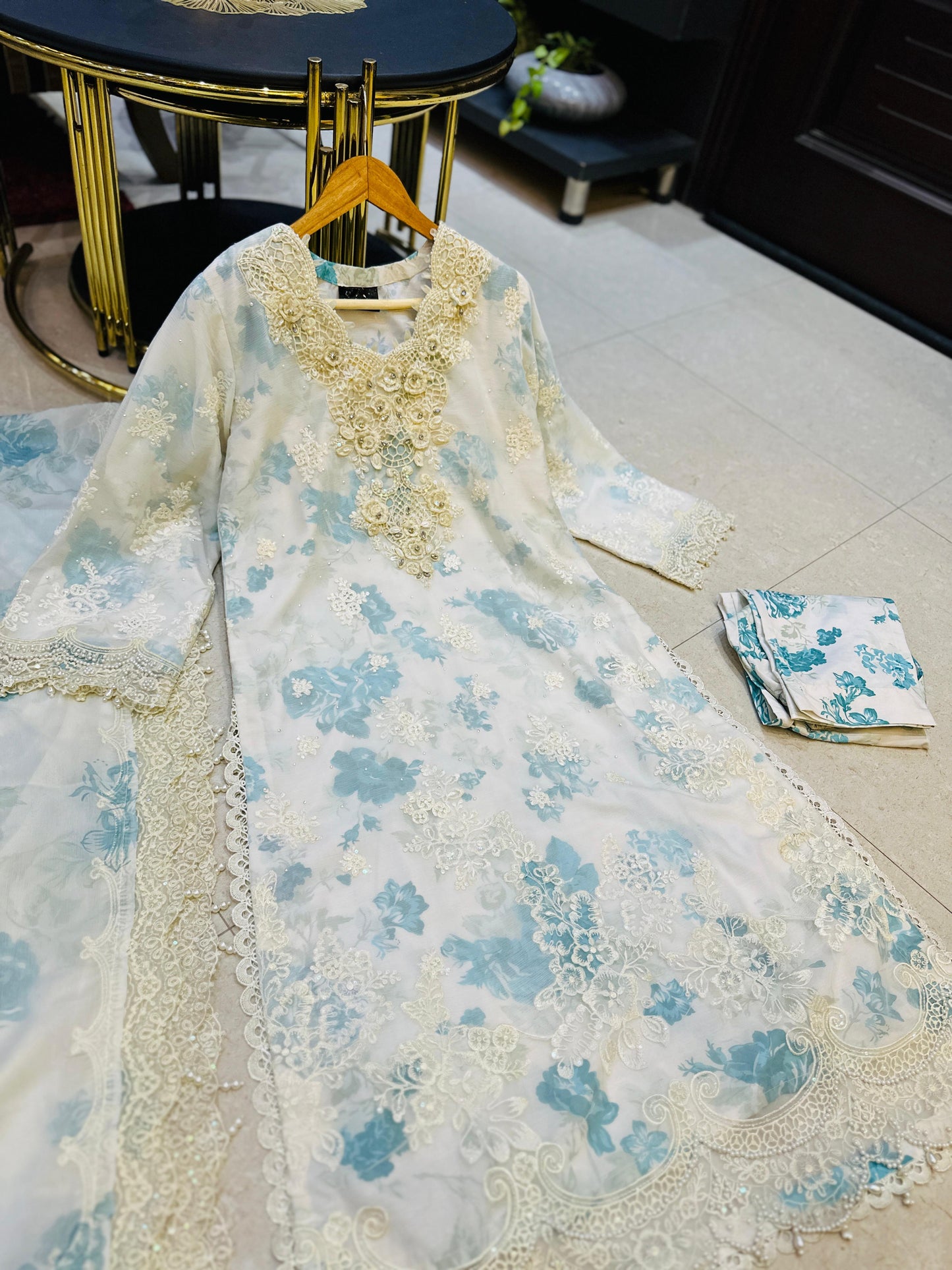 PB1697 Blue Blossom