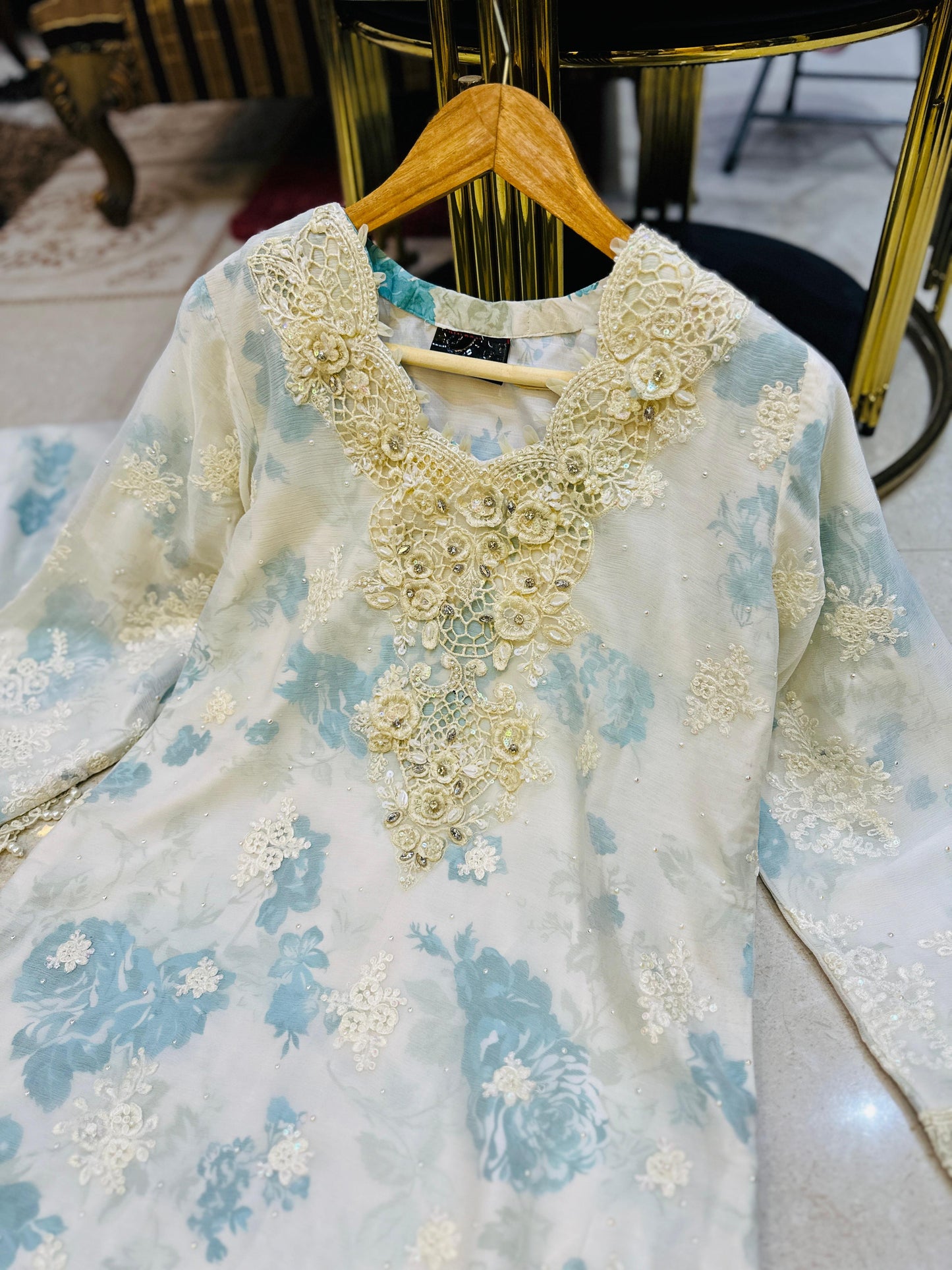 PB1697 Blue Blossom