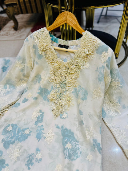 PB1697 Blue Blossom