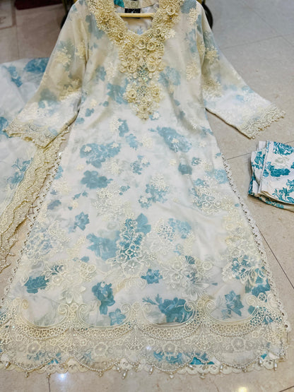 PB1697 Blue Blossom
