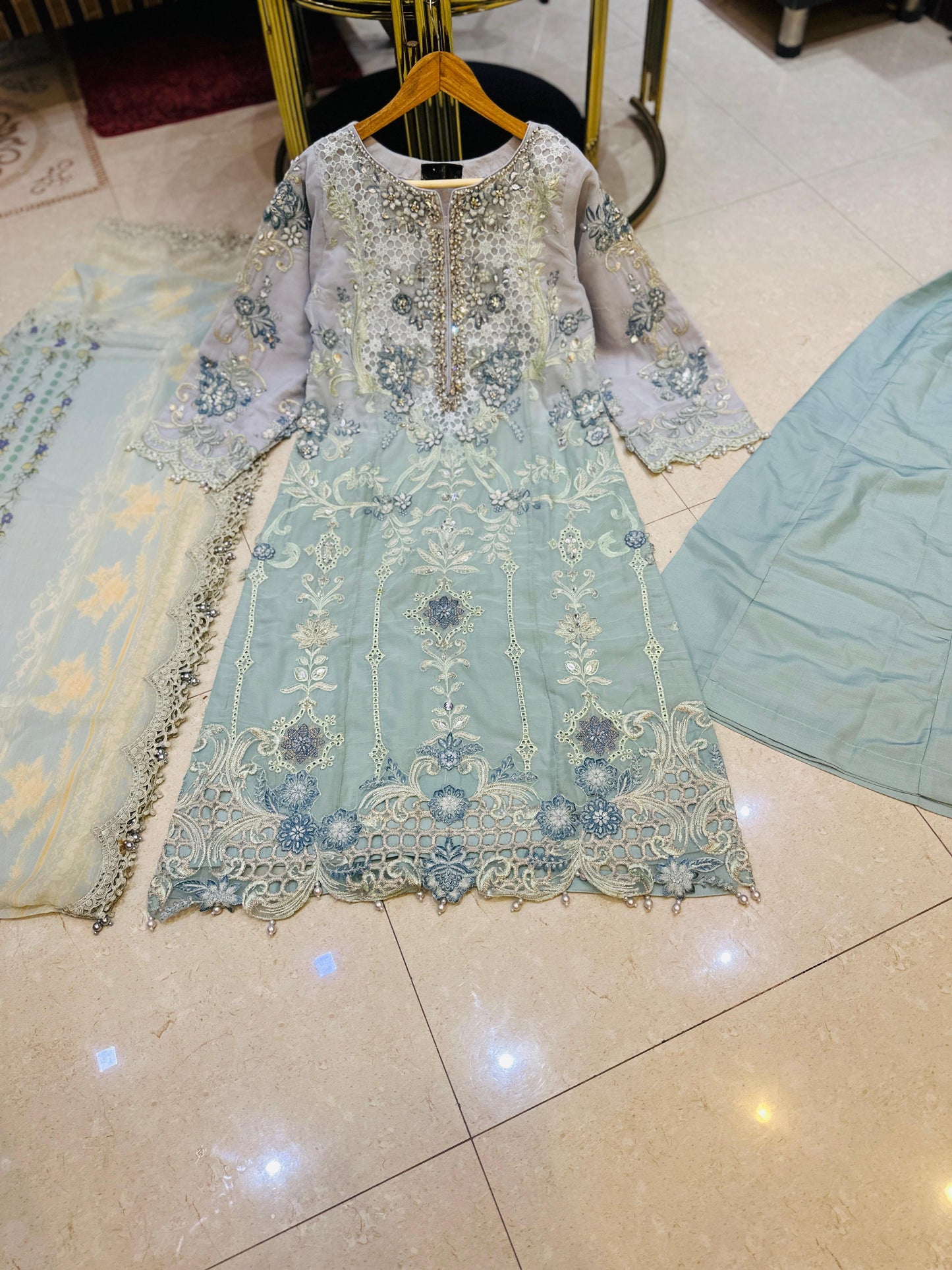 PB1698 Blue