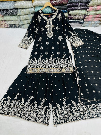 PB7492 Black