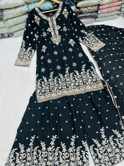 PB7492 Black