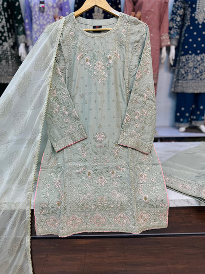 SG730 Viscose Pistachio Green