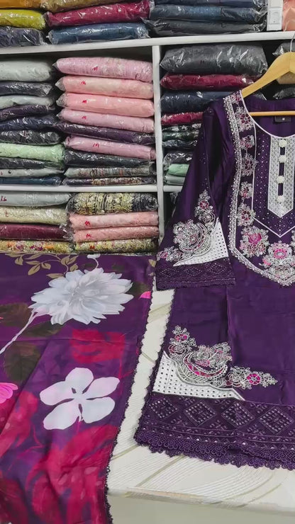 SG2637 Viscose Purple