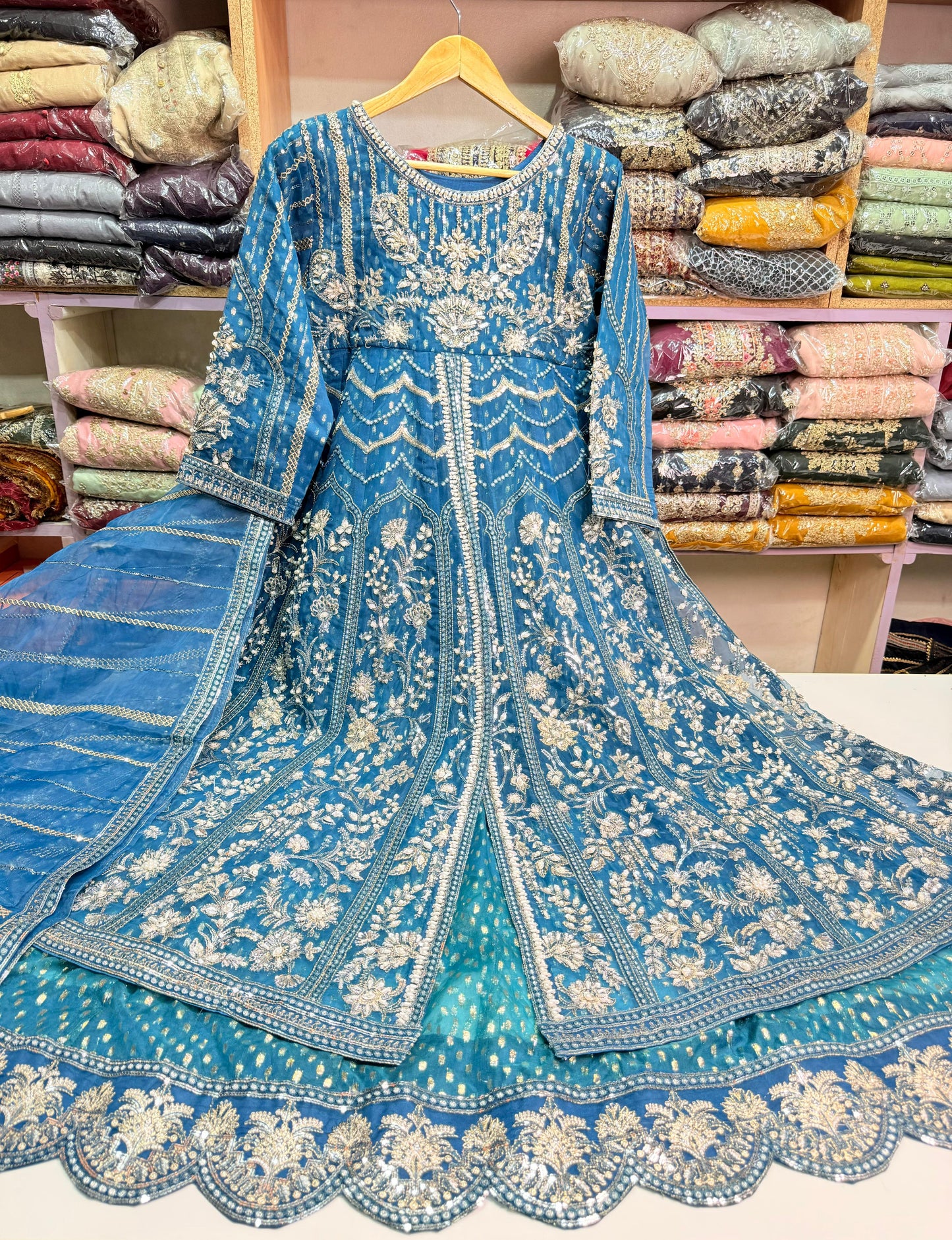CHIFFON FABRIC 2-PCS BEAUTIFUL EMBROIDED MAXI